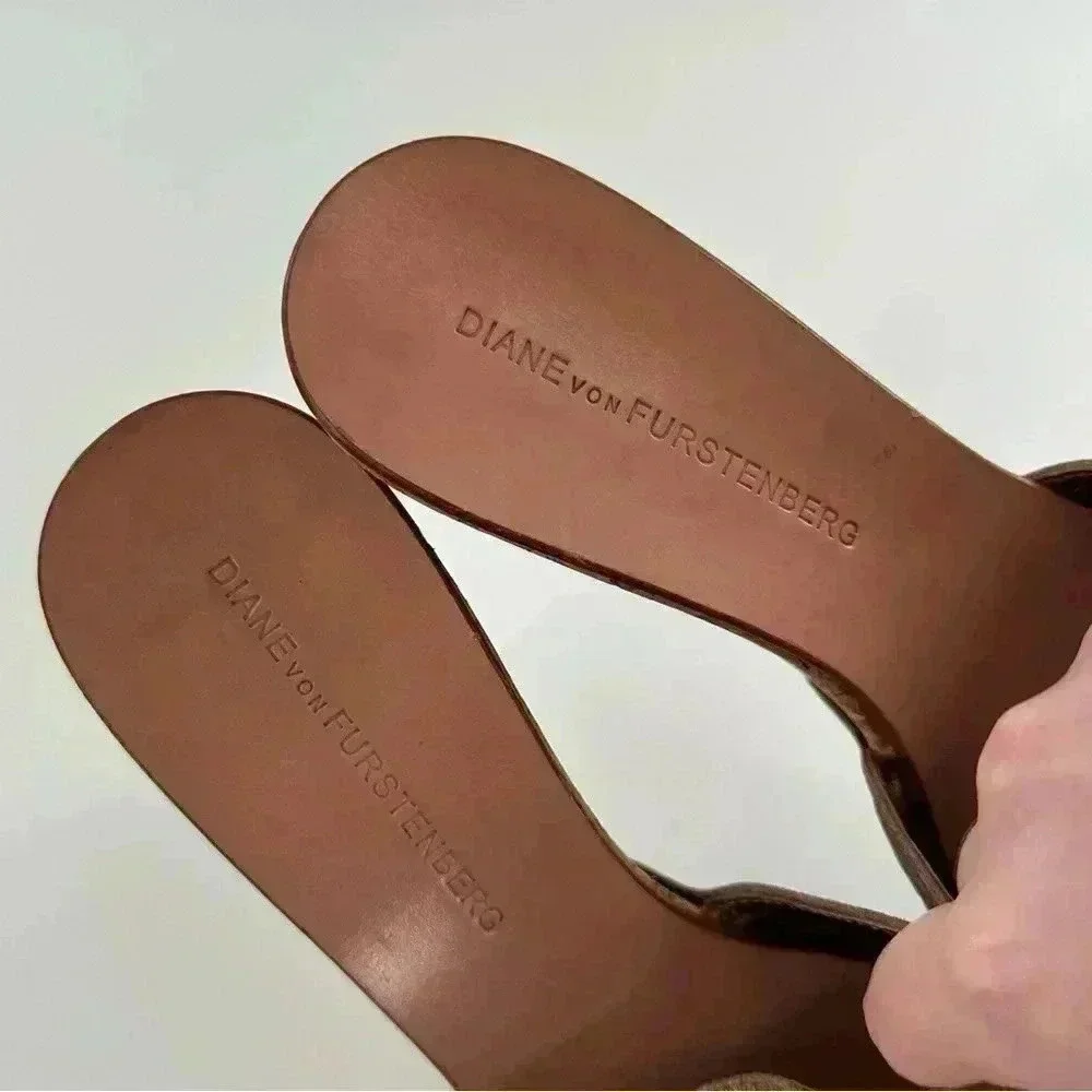 Diane Von Furstenberg sandals 7 bronze metallic leather platform vintage 90s Y2k